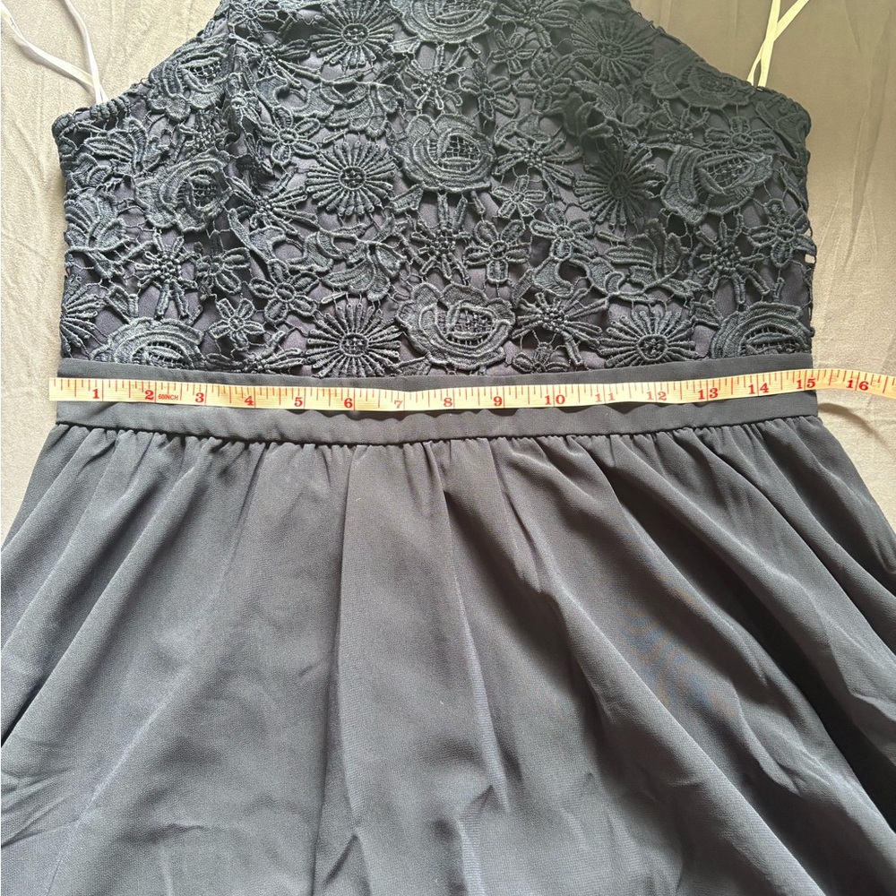 NWT Lulu’s Navy Lace Skater Dress - Picture 4 of 8